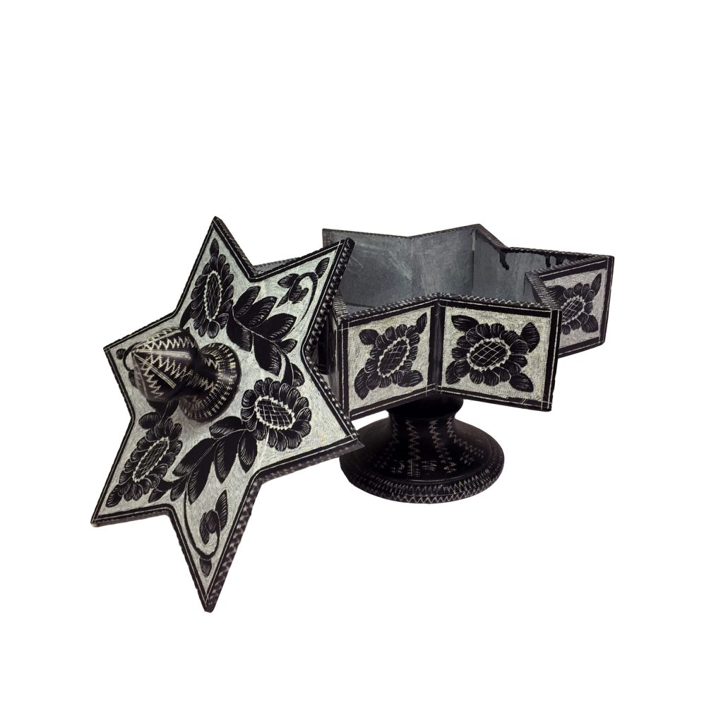 شکلات خوری پایه دار