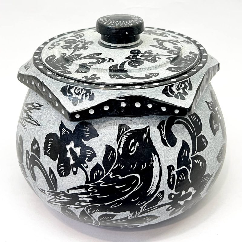 دیگ سنگی مدل ستاره ای طرح گل مرغی